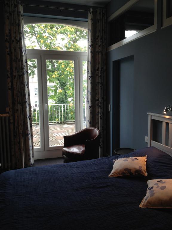 B&B Le Seize Brussel Rom bilde